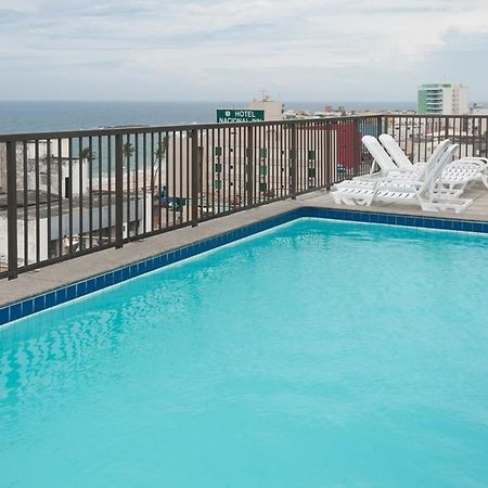 Hotel Golden Park Salvador By Nacional Inn Bagian luar foto