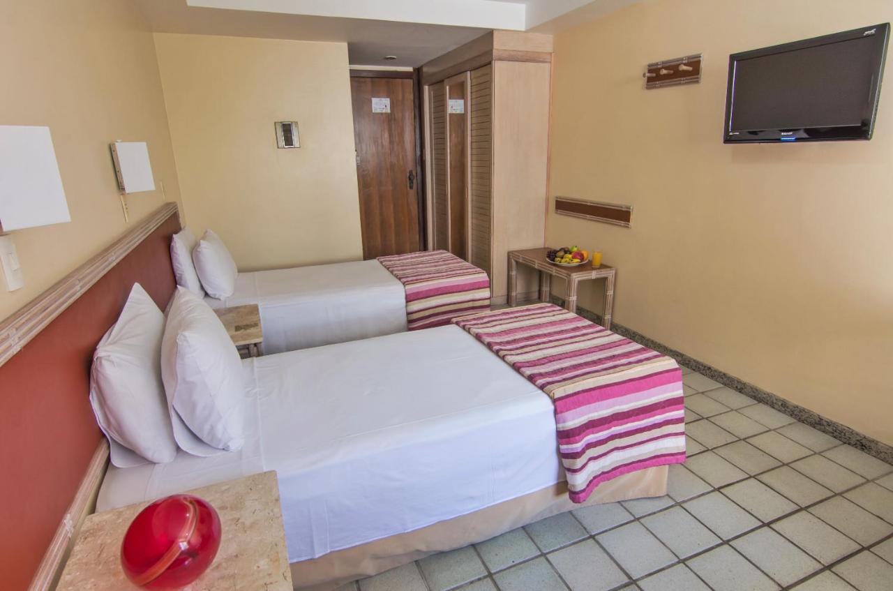 Hotel Golden Park Salvador By Nacional Inn Bagian luar foto